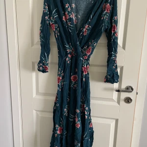 Klänning - Maxi klänning som är flowy och fin