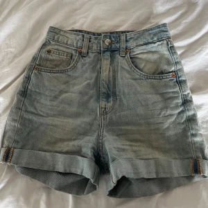 Jeans Shorts - Jeans Shorts från H&M💕