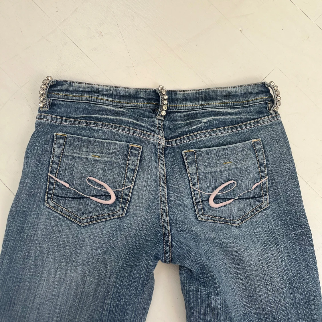 Coola jeans med diamanter  - 92