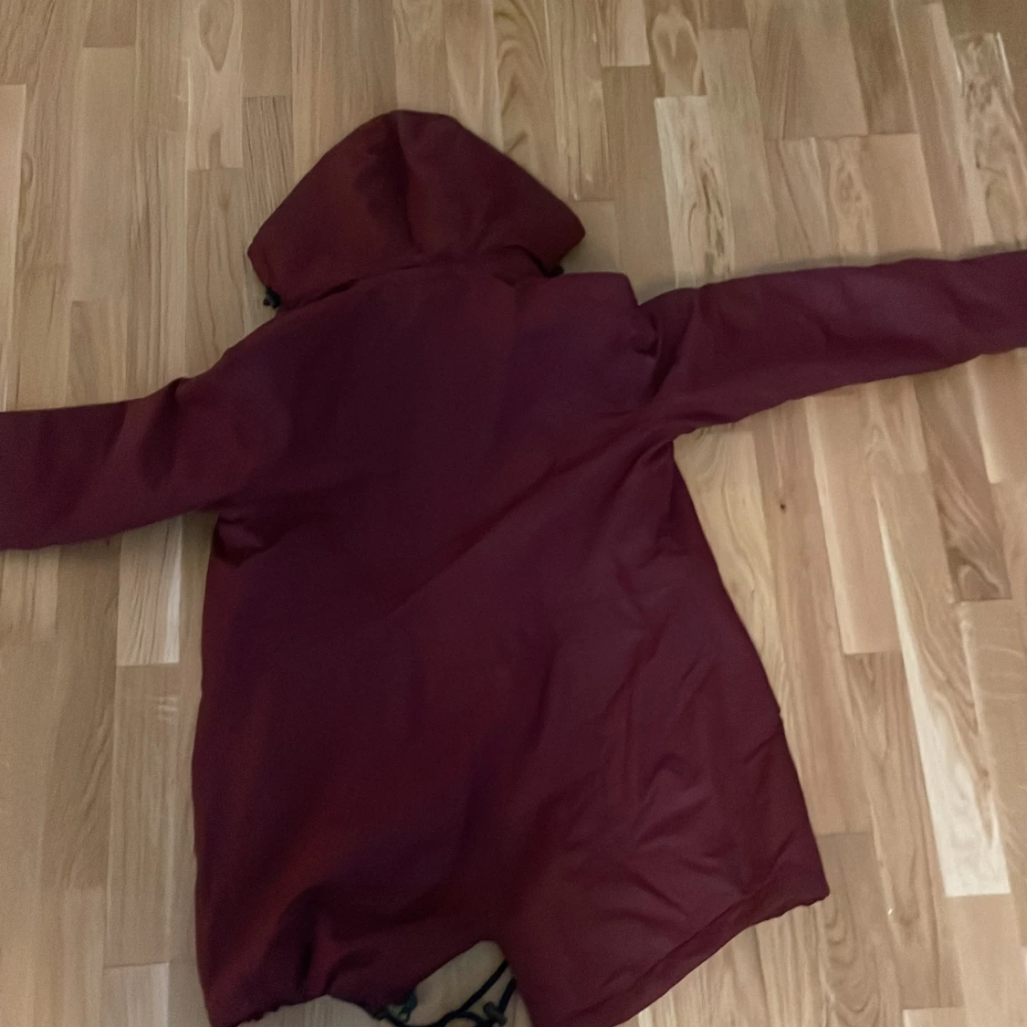 Röd vinter/höst/vår jacka. - 90