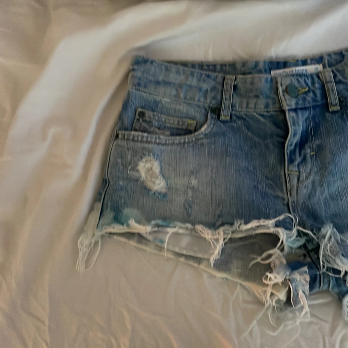 Lågmidjade jeansshorts 