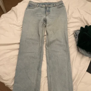 Jeans  - Jeans från monki 