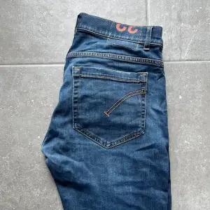 Dondup jeans i George modell, cond 9/10
