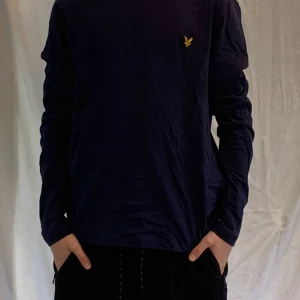 Långärmad tröja  - Tröja som inte är använd så skicket är mycket bra