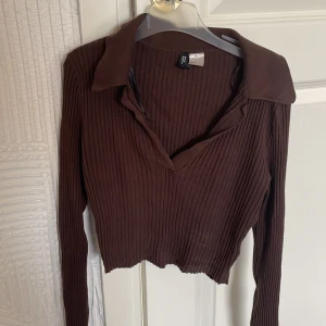 Croptop - Endast använd en gång. Storlek s. 65kr