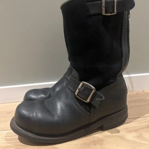 Primeboots  - Primeboots mocka och läder. 