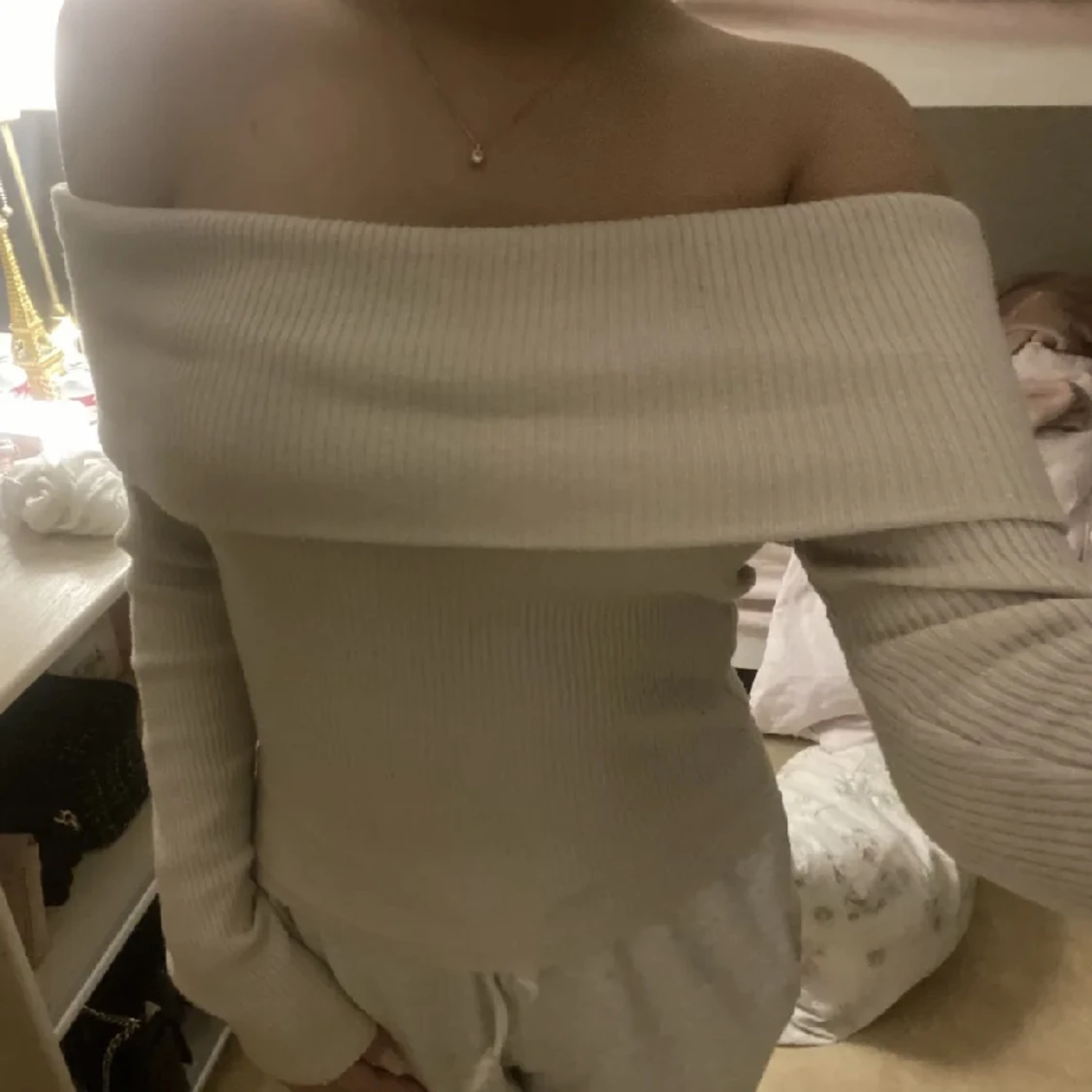 Off shoulder top - 90