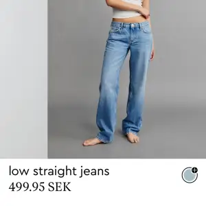Lågmidjade jeans från Gina Tricot i storlek 36. I bra skicka använda några gånger. Säljer då de är lite för korta för mig som är ca 170. Köpte dom för 500 kr💕