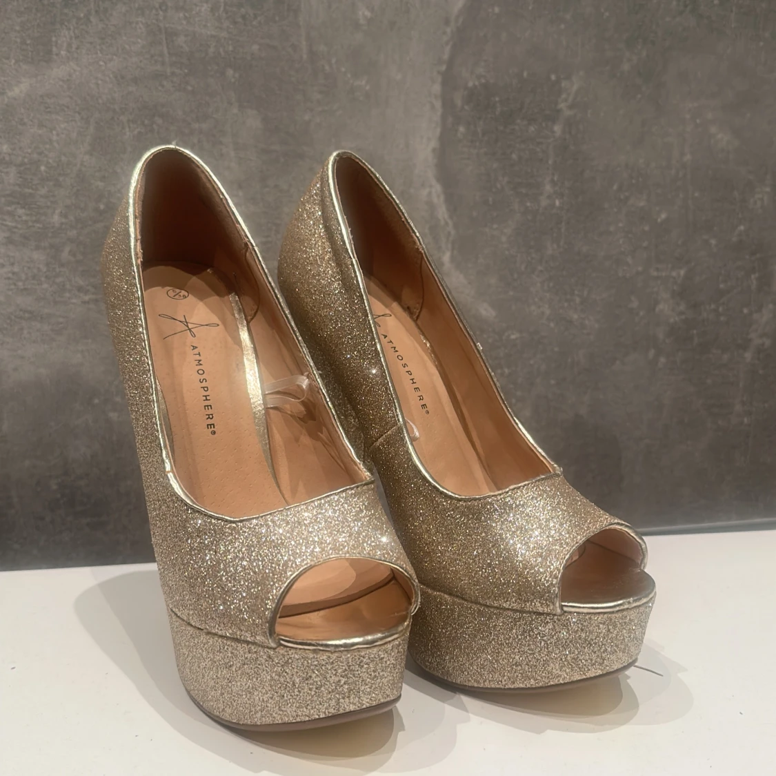 Glittriga stilettklackar 