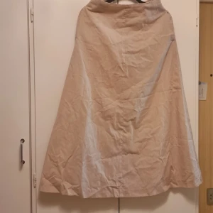 linnekjol   - linnekjol med fickor