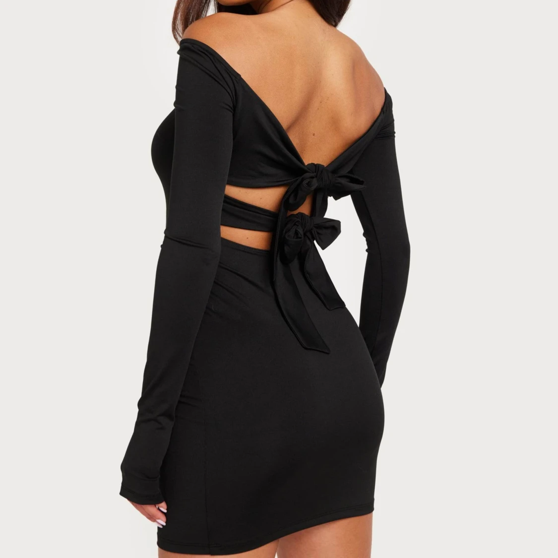 Klänning ifrån Nelly - 1