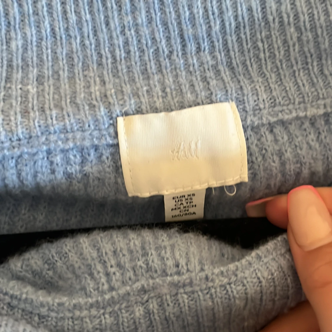 Ljusblå stickad klänning - 90