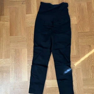 Mammajeans mammabyxor mamma byxor jeans gravidbyxa gravid - Inget att anmärka på