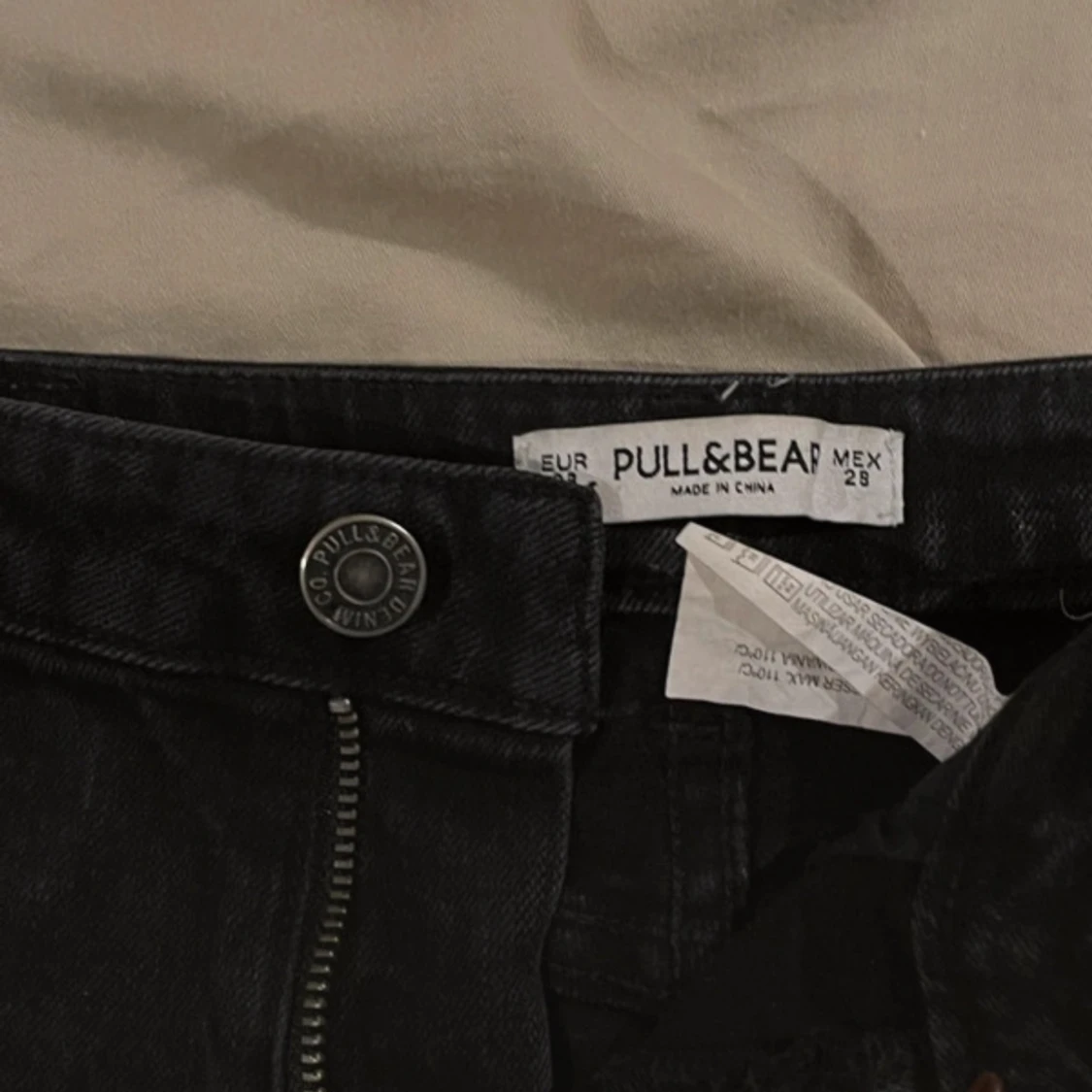 Svarta jeansshorts  - 91