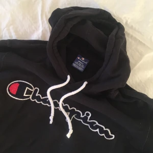 Champion hoodie - Hoodie ifrån champion i nyskick!