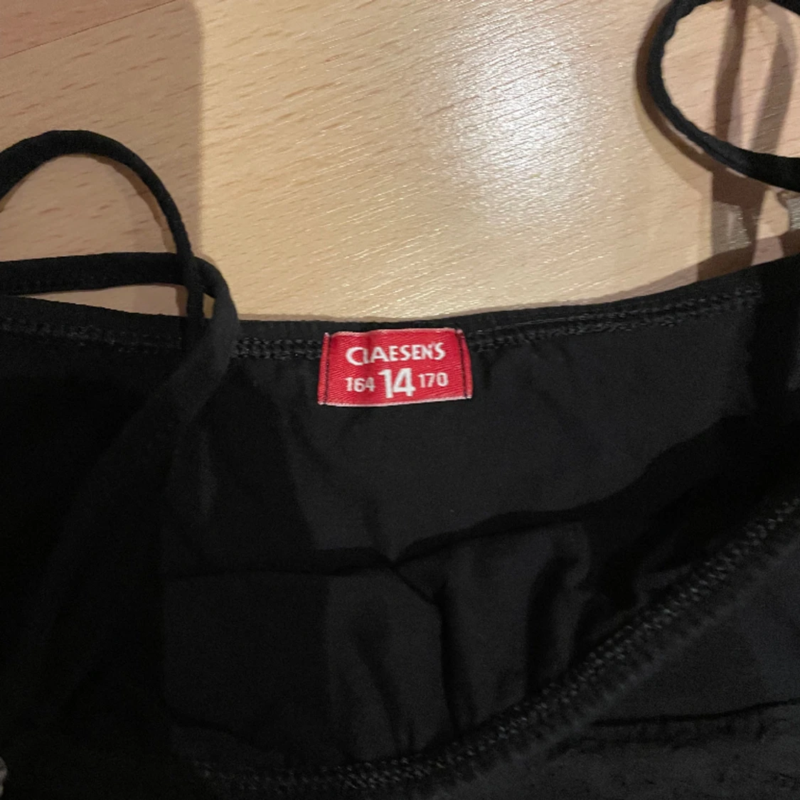 Svart tröja med spetts - 90