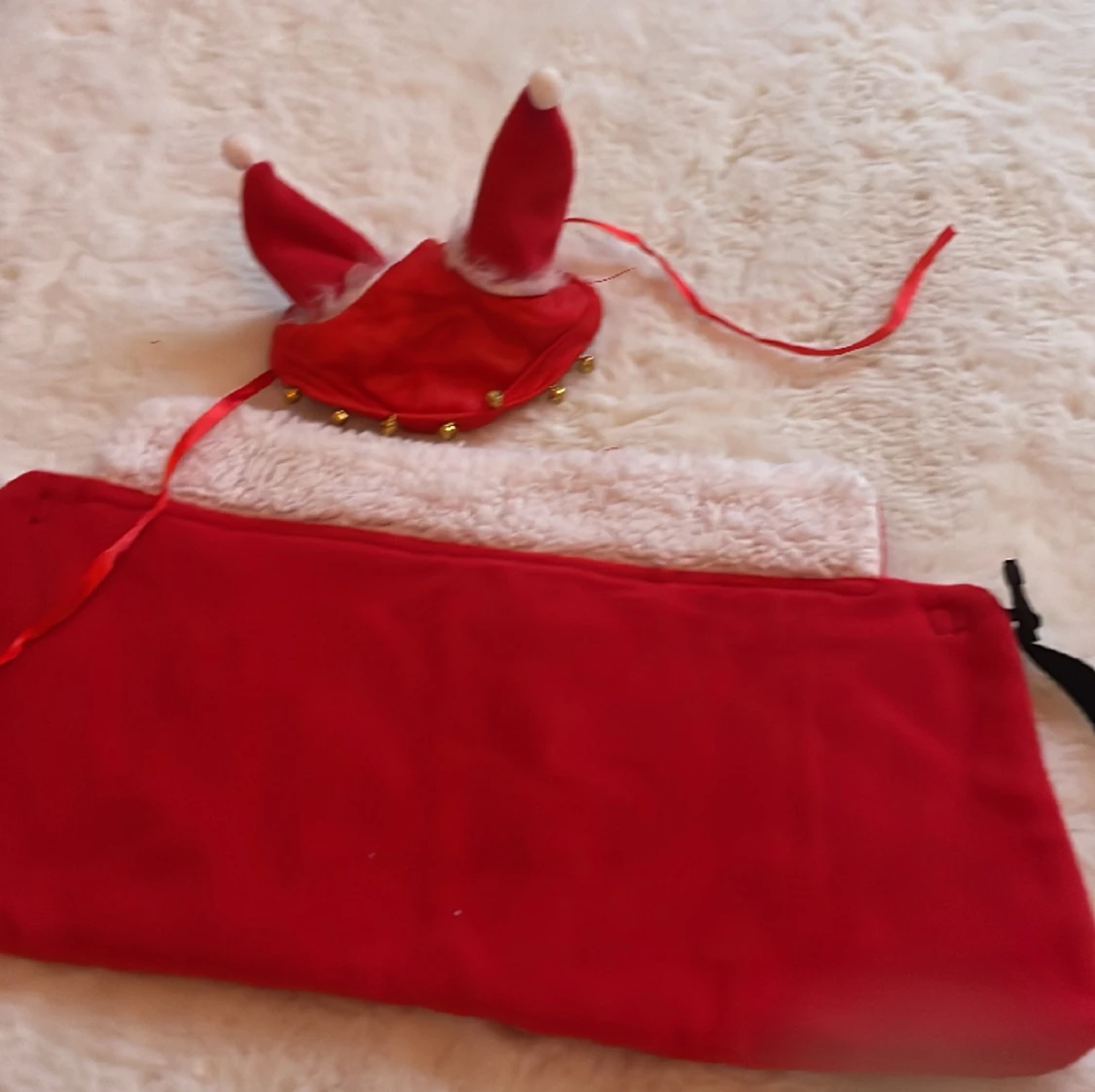 Täcke och huva till leksakshäst 