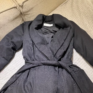 Jacka - Kort jacka med Knut, helt ny oanvänd 