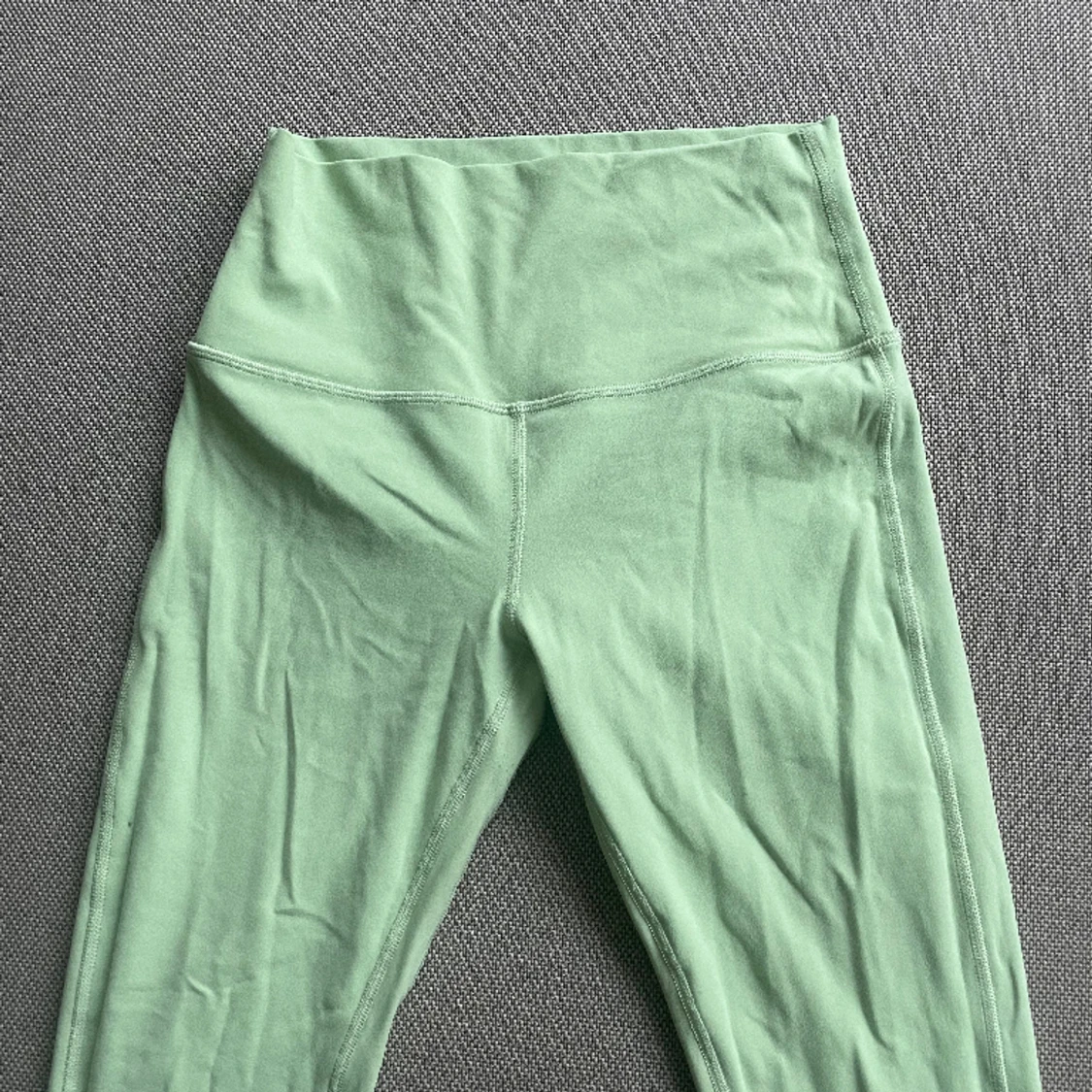 Lululemon trikoot