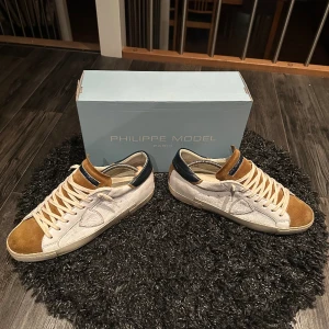 Philippe Model  - Fräscha Philippe Model skor andvända ett par gånger storlek 43 skick 9/10