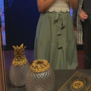 Lång grön kjol - 125kr + frakt