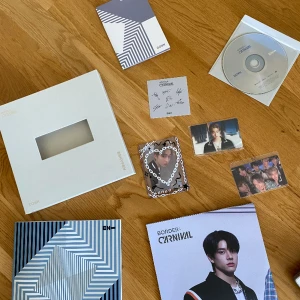 Enhypen album - Enhypen album, där allt ingår 😊  