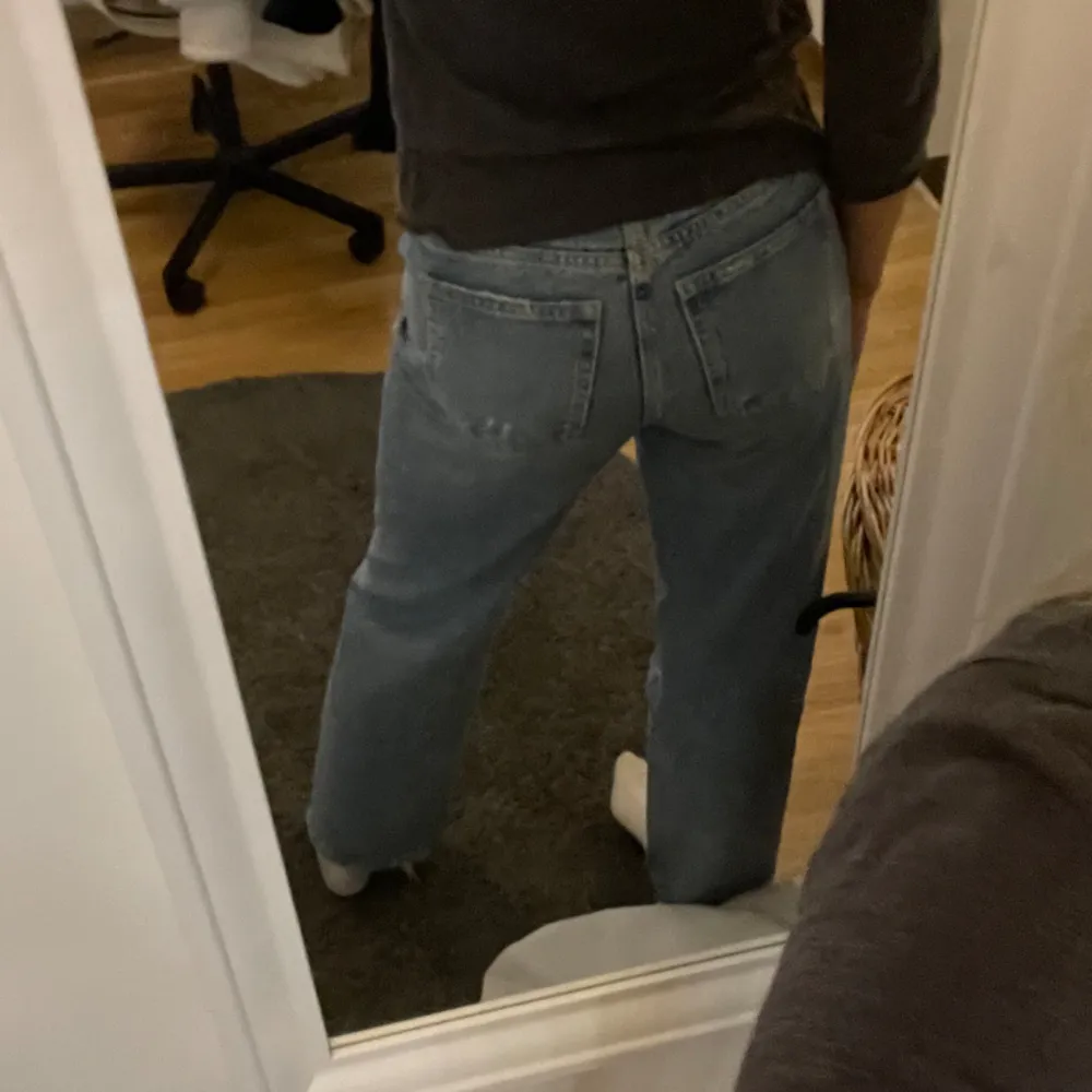 Fina och väl omhändertagna Gina jeans! Passar mig som vanligtvis har 34. Jeans & Byxor.