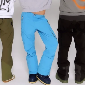 Ascoola skidbyxor - Säljer dessa ascoola skidbyxor som var förstora för mig tyvärr!!! Men så sjukt balla!!😍😍