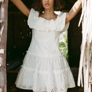 Zara studentklänning🤍🤍 - Skitsnygggggg använd 1 gång💕🙌perfekt till studenten eller skolavslutning