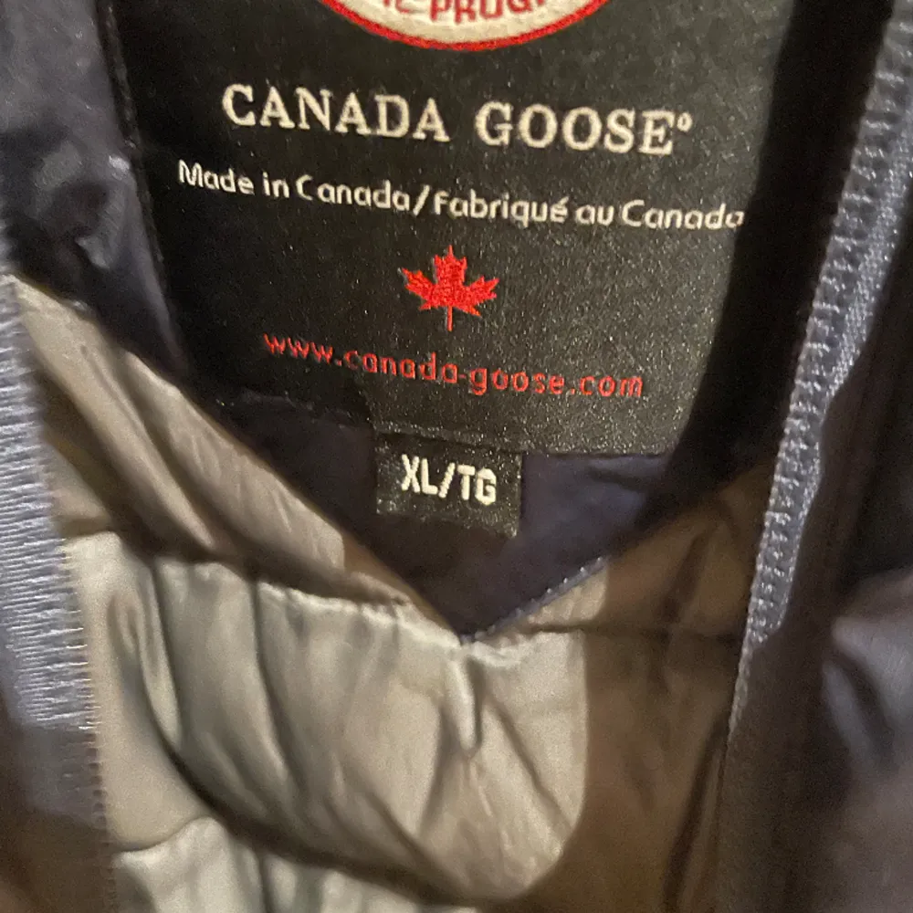 Hej skulle vilja sälja en canada goose jacka den är typ i 8/10 i skick, hör av er om ni är intresserade. Jackor.