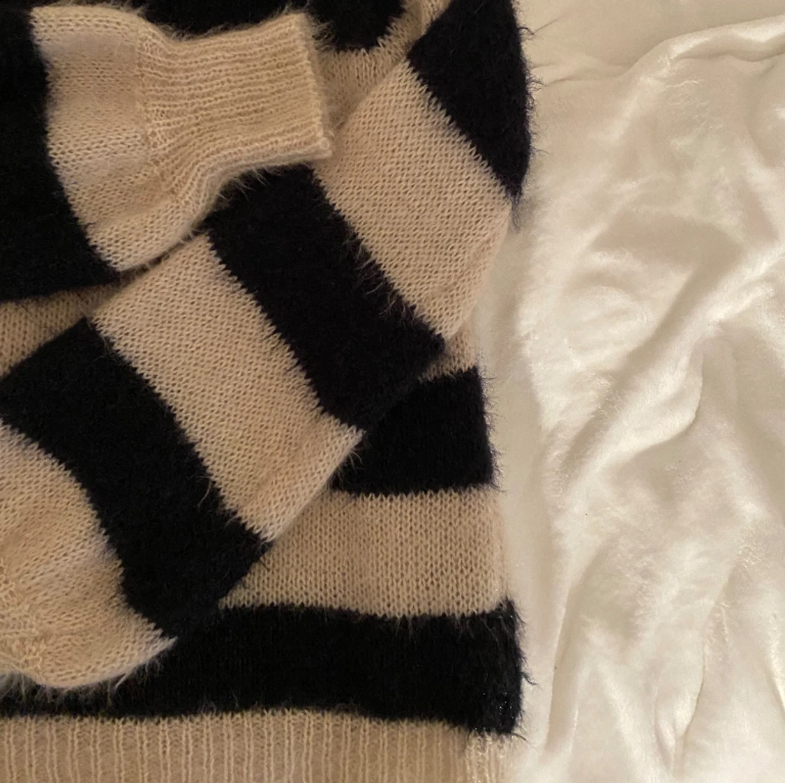 Randig stickad tröja - 91