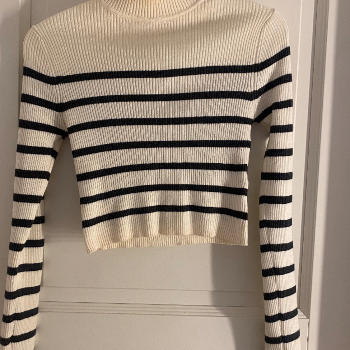 Ribbad randig polo tröja  - 90