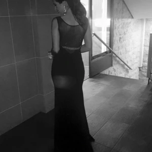 Festklänning  - Festklänning i mycket bra skick 