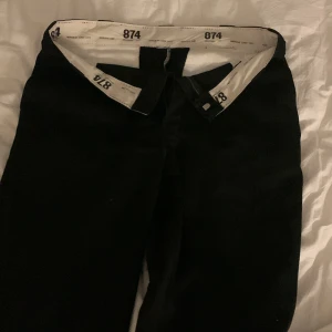 874 dickies byxor  - 874 dickies byxor i storlek 31-32 bra skick men för stora