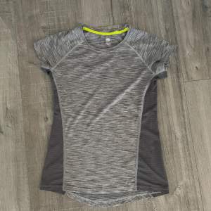 Sport T-shirt från H&M