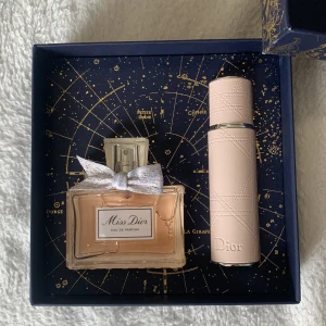 Miss dior Edp - 50 ml + 10 ml miss dior edp Oanvänd Kommer i en presentbox 