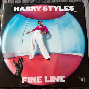 Harry styles Vinyl - Harry styles - fine line oöppnad  Lite billigare vid snabb affär ☺️ Köpt för 449kr
