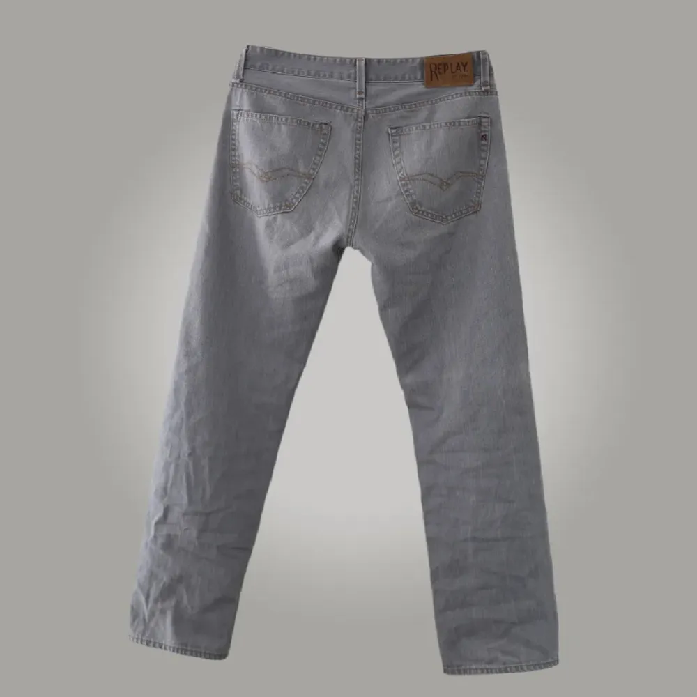 ❗️Tja, säljer mina ass feta replay jeans pgr av att de är för små de är i mycket bra skick skulle säga 9/10, köptes ifrån mq för 1 månad sedan. Skriv ett förslag på pris så kan vi komma överens ❗️😀. Jeans & Byxor.