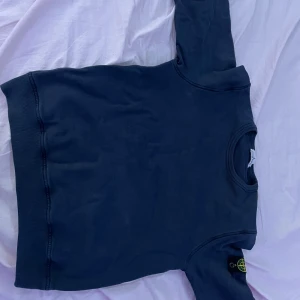 Stone island sweatshirt  - Tja,säljer nu min blåa Stone island sweatshirt. Pris kan nog diskuteras INGA BYTEN 