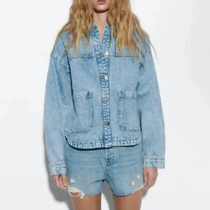 Jeansjacka  - Jeansjacka från zara🥰