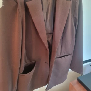 Ichi Kavaj - Oversize, XL, superfin, som ny. Mörkare brun än första bilden. Stretchigt mtrl.