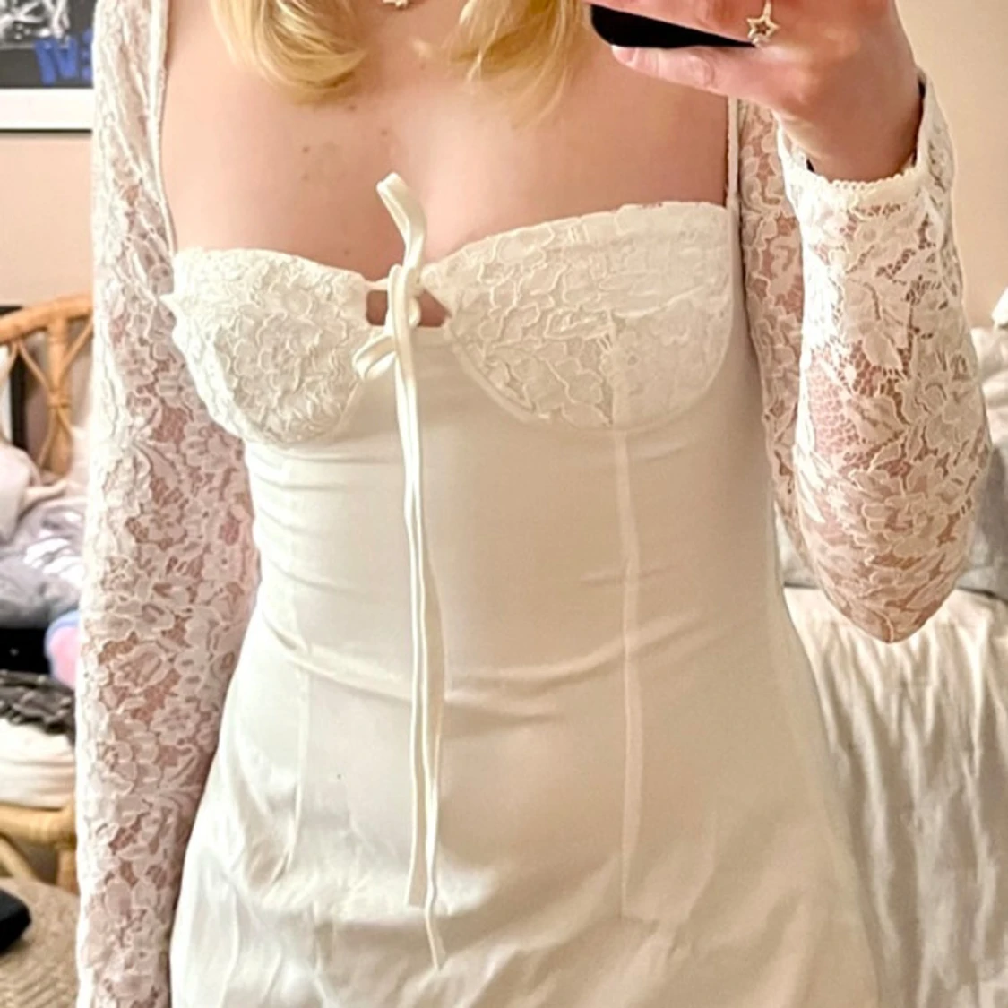 Vit spetsklänning  - 90