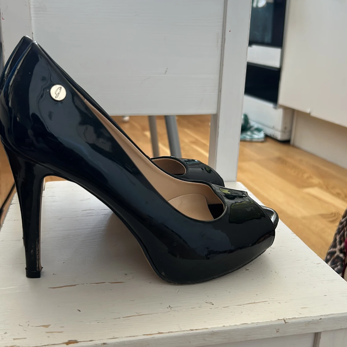 Skor från Queen  - 91