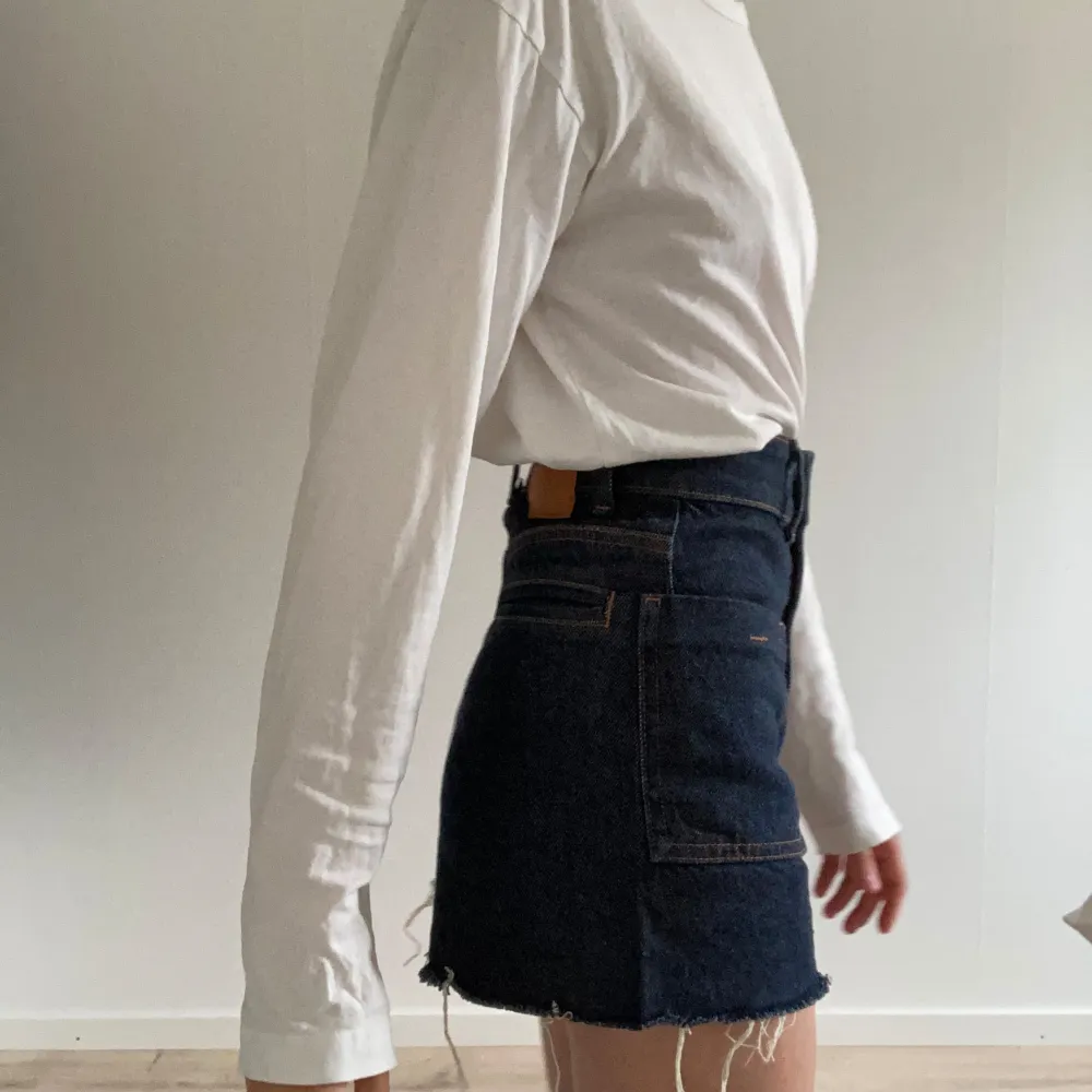 Jeansshorts från Zara knappt använda . Shorts.