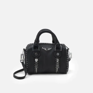 SÖKER!!! - Nån som skulle kunna sälja denna söta väskan för 1700-1900? Kontakta mig!💞🥰