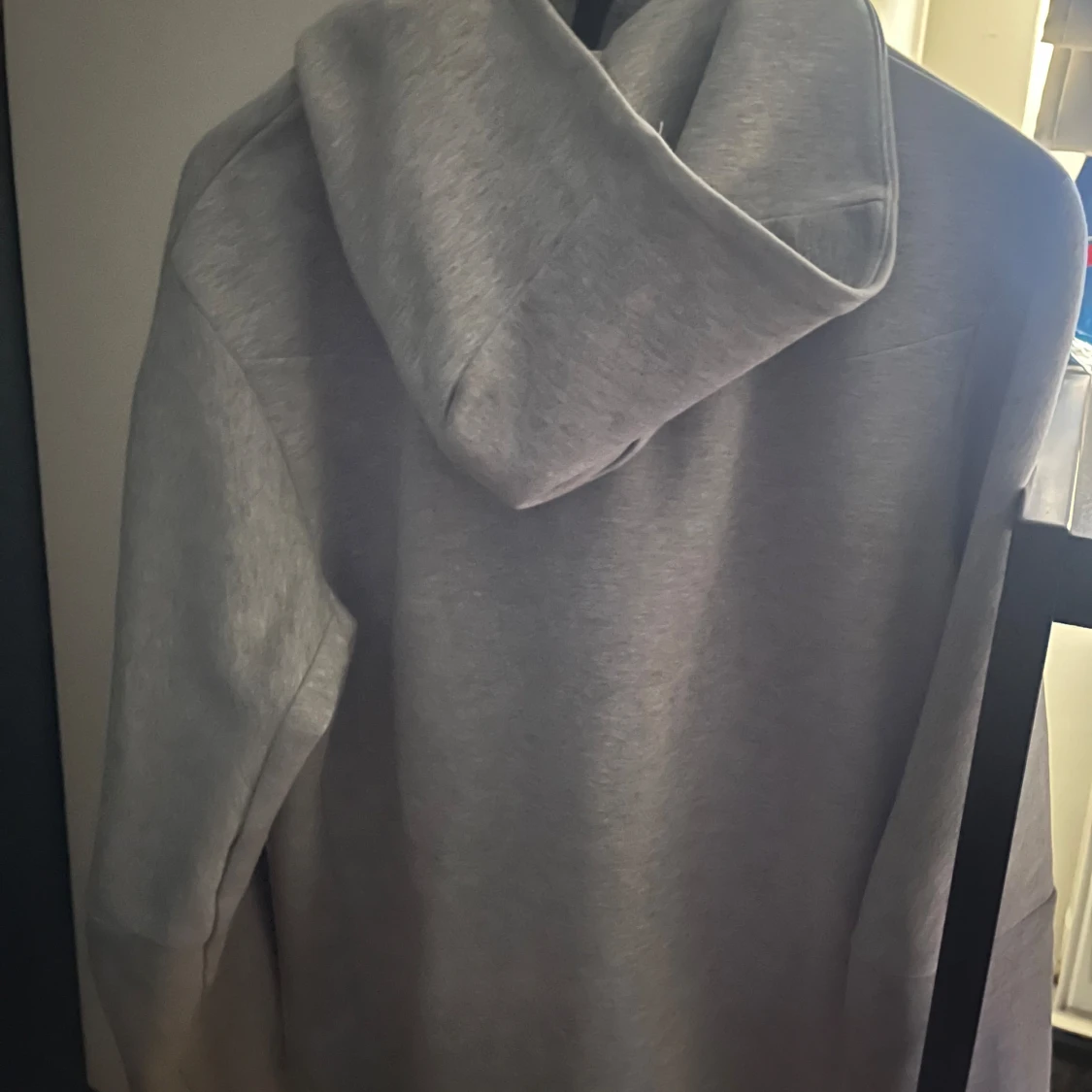 Nike tech hoodie - 90