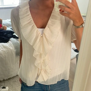 Blus - Använt två gånger, som ny! 