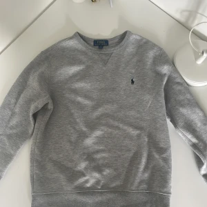 Ralph Lauren grå mjukis tröja  - Väldigt bra skick!! 💕