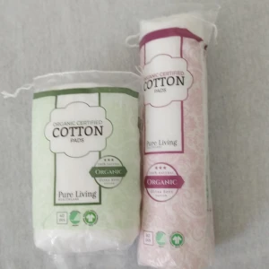 Cotton Pads - Det korta paketet har 40 st och den långa har 80 st (Pris kan diskuteras)