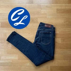 Tiger of Sweden Jeans  - Tiger of Sweden jeans | Skick: 7/10 | Strl 31/32 | Pris - 299 | Fraktar via Postnord eller Instabox på köparens bekostnad | Hör av dig vid minsta fråga eller fundering!